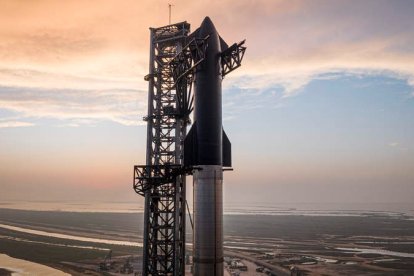 Imagen que muestra un detalle de su cohete Starship en la base de la empresa en Boca Chica, Texas. SPACEX