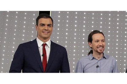 Pedro Sánchez y Pablo Iglesias, durante el debate a cuatro celebrado en Antena 3 y La Sexta  el pasado día 7.