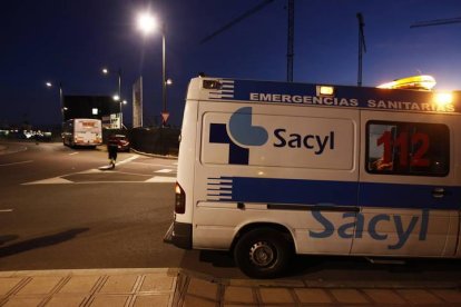 Los afectados fueron trasladados en una ambulancia del Sacyl