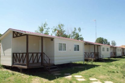 El Ayuntamiento también ofertará servicio de bungalows.