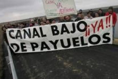 Los regantes de Payuelos se manifestaron en noviembre para pedir el canal Bajo