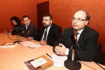 Téllez, Riesco, García y De Ayala en la presentación del libro facsimilado sobre el Temple.