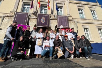 Fotografía de los participantes del campeonato. AYUNTAMIENTO DE PALENCIA