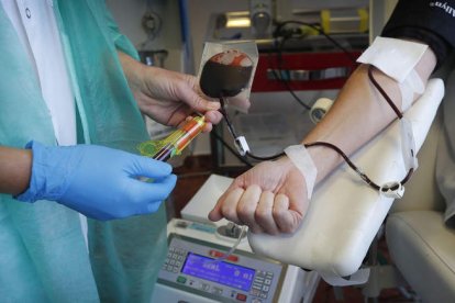 Donación de sangre en el centro de referencia en el ambulatorio José Aguado de León. JESUS F. SALVADORES