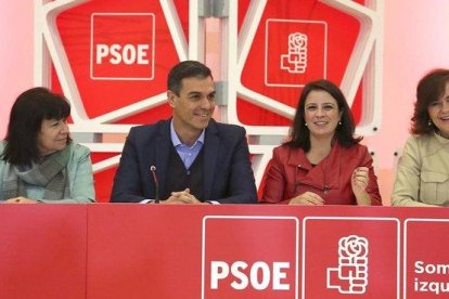 Cristina Narbona, Pedro Sánchez, Adriana Lastra y Carmen Calvo, este lunes durante la Ejecutiva del PSOE.