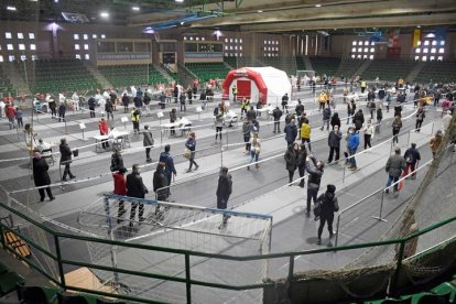 Primera jornada de cribado de coronavirus en la ciudad de Segovia. PABLO MARTÍN