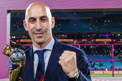 El presidente de la Federación Española de Fútbol, Luis Rubiales, tras la victoria de la selección española en la Final del Mundial femenino de fútbol disputado entre España e Inglaterra en Sídney. EFE/RFEF/PABLO GARCÍA