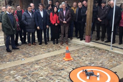 Presentación del dron que vigilará a los cazadores furtivos. JCYL