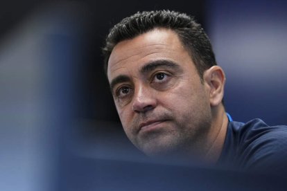 Xavi considera que Messi tomó una «decisión personal» condicionada por la situación del Barça. GARCÍA