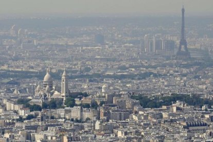 París bajo la contaminación en julio del 2010.