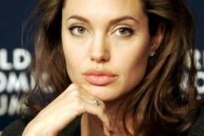 La actriz Angelina Jolie interpreta a Marianne Pearl