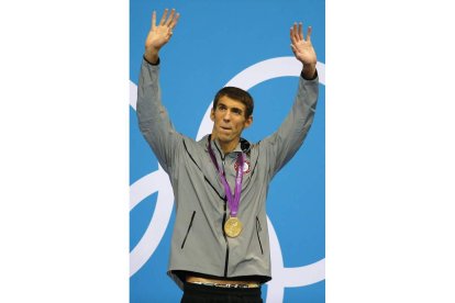 Phelps celebra uno de los cuatro oros que logró en Londres.