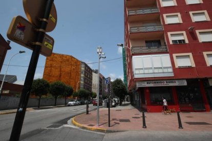 Cámaras en la zona de bajas emisiones de Ponferrada. ANA F. BARREDO