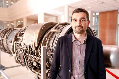 David González Cuadrado, en la Escuela de Ingenierías de la Universidad de León, donde comenzó su andadura. MARCIANO PÉREZ