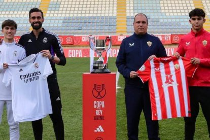 Real Madrid y Almería se miden hoy en el Reino de León en la final de Copa. CYDL