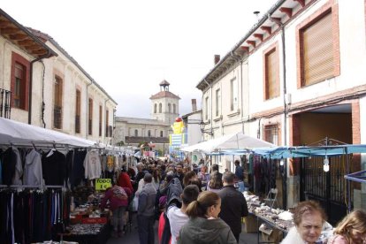 Las calles se volverán a llenar de puestos y gente. CAMPOS