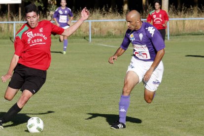 La Bañeza se mostró superior al Ejido al que derrotó por un claro 5-1. MARCIANO