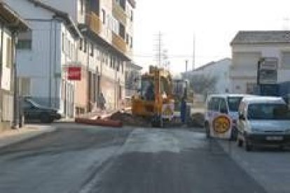 El Ayuntamiento de Boñar acomete la fase final de las obras de la calle de Las Escuelas