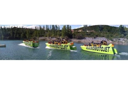 Actividad acuática en el pantano de Riaño