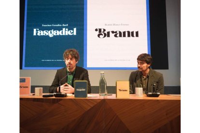 Pablo López Presa y Emilio Gancedo, ayer, en el ILC. J. NOTARIO