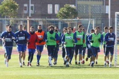 La Deportiva volvió ayer al trabajo con la mente puesta en el partido de este domingo ante el Celta