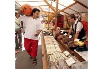 La jornada festiva contó con un mercadillo medieval