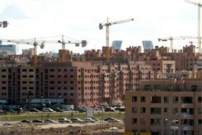 El BIS considera que una tercera parte del superávit del 2007 lo aportó el ladrillo.