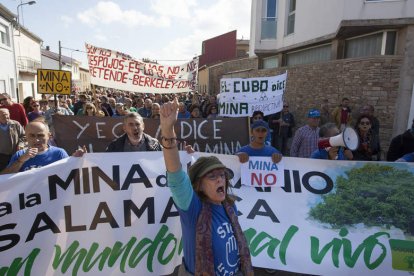 Los ganaderos de Salamanca se manifiestan contra Berkeley. ICAL