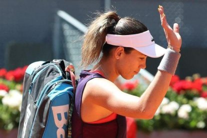 Muguruza se despide del público de la Caja Mágica tras caer en primera ronda.