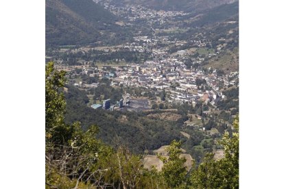 Vista de Villablino, uno de los municipios beneficiados por la convocatoria europea. JESÚS F. SALVADORES