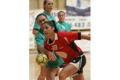 Soraya deja el balonmano por el mundo laboral