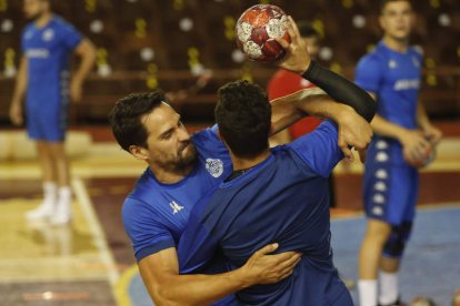 El Abanca Ademar no volverá a los entrenamientos hasta el próximo lunes. JESÚS F. SALVADORES