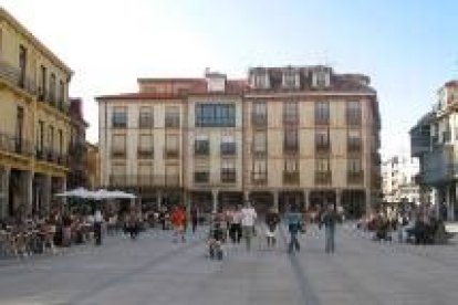 La reyerta tuvo lugar en la madrugada del domingo en la céntrica plaza Mayor