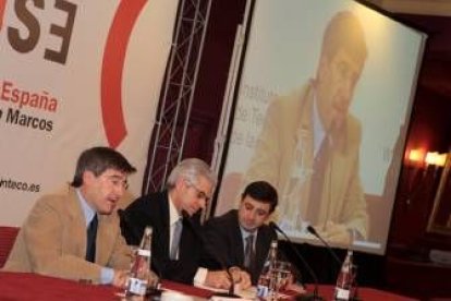 Francisco Fernández, Francisco Ros y Enrique Martínez, ayer durante la presentación de las jornadas