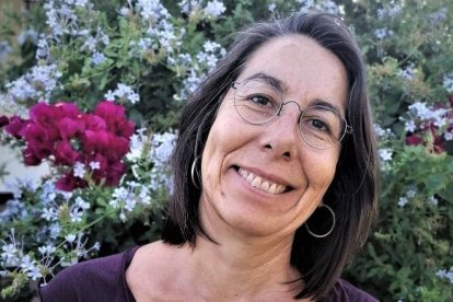 Marta Soler Montiel, profesora titular de la Universidad de Sevilla, participó en León en el ciclo sobre decrecimiento y crisis ecosocial. DL