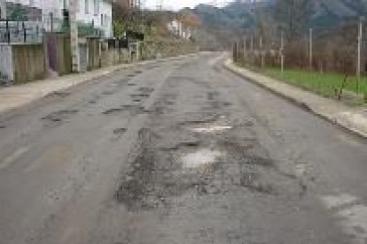 Las carreteras en mal estado son una de las causas de los accidentes de tráfico