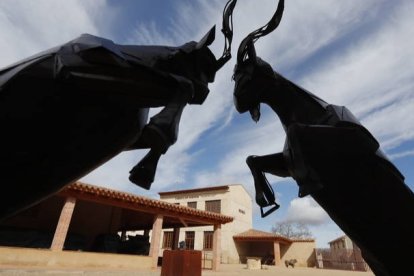 El paseo por Gordoncillo destapa gratas sorpresas. JESÚS F. SALVADORES