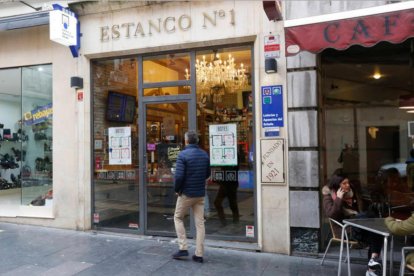 La Administración de Lotería donde fue vendido el segundo premio de la Lotería Nacional, en una imagen de archivo.