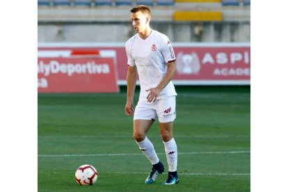 Los leoneses cayeron frente a los santanderinos en los últimos minutos del partido. MARCIANO PÉREZ