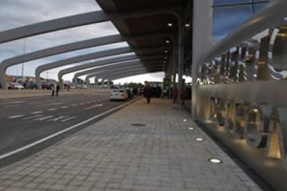 La nueva terminal del aeropuerto de León.