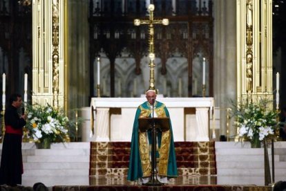 El papa Francisco habla en la Catedral de San Patricio en Nueva York.