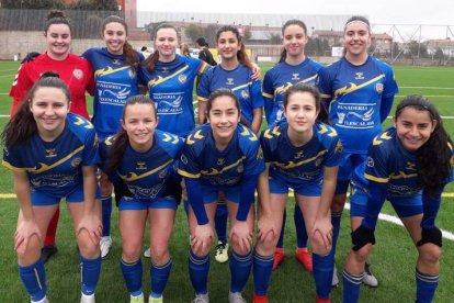 Equipo del Olímpico de León que milita en Nacional Femenina. DL