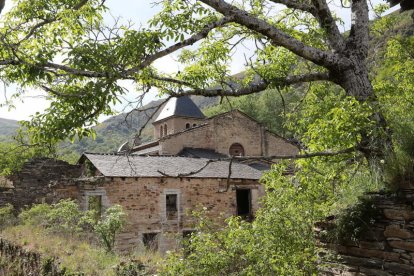 Imagen de archivo del monasterio de San Pedro de Montes. L. DE LA MATA