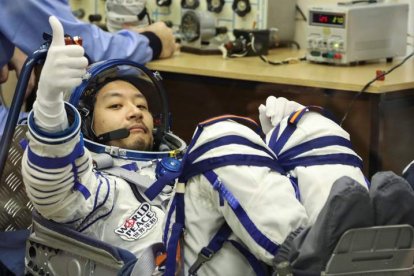 Yusaku Maezawa, ayer en la aeronave de la Estación Espacial Internacional. ROSCOSMOS