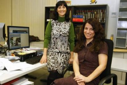 Las periodistas de Diario de León Cristina Fanjul y Asun G. Puente.