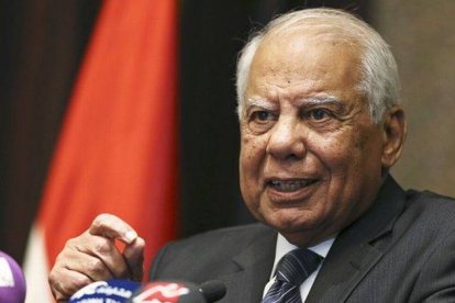 El primer ministro de Egipto, Hazem el Beblaui, el pasado octubre, en una rueda de prensa.