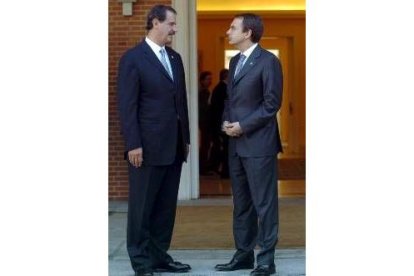 José Luis Rodríguez Zapatero conversa con el presidente Vicente Fox