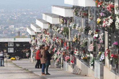 El cementerio de Ponferrada, el pasado Día de Todos los Santos. L. DE L A MATA