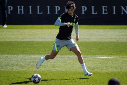 Joao Felix, suplente en los últimos partidos, confía en ser parte del once ante el Chelsea. J. C. HIDALGO