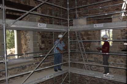 Interior de la torre en una de sus plantas. CAMPOS